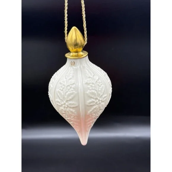 1983 Lenox China Christmas Ornament Limited Edition 24k gold porcelain embossed - Picture 5 of 7